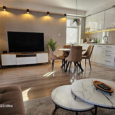 Apartament W Centrum Z Widokiem Na Jeziorko Kętrzyn Exterior foto