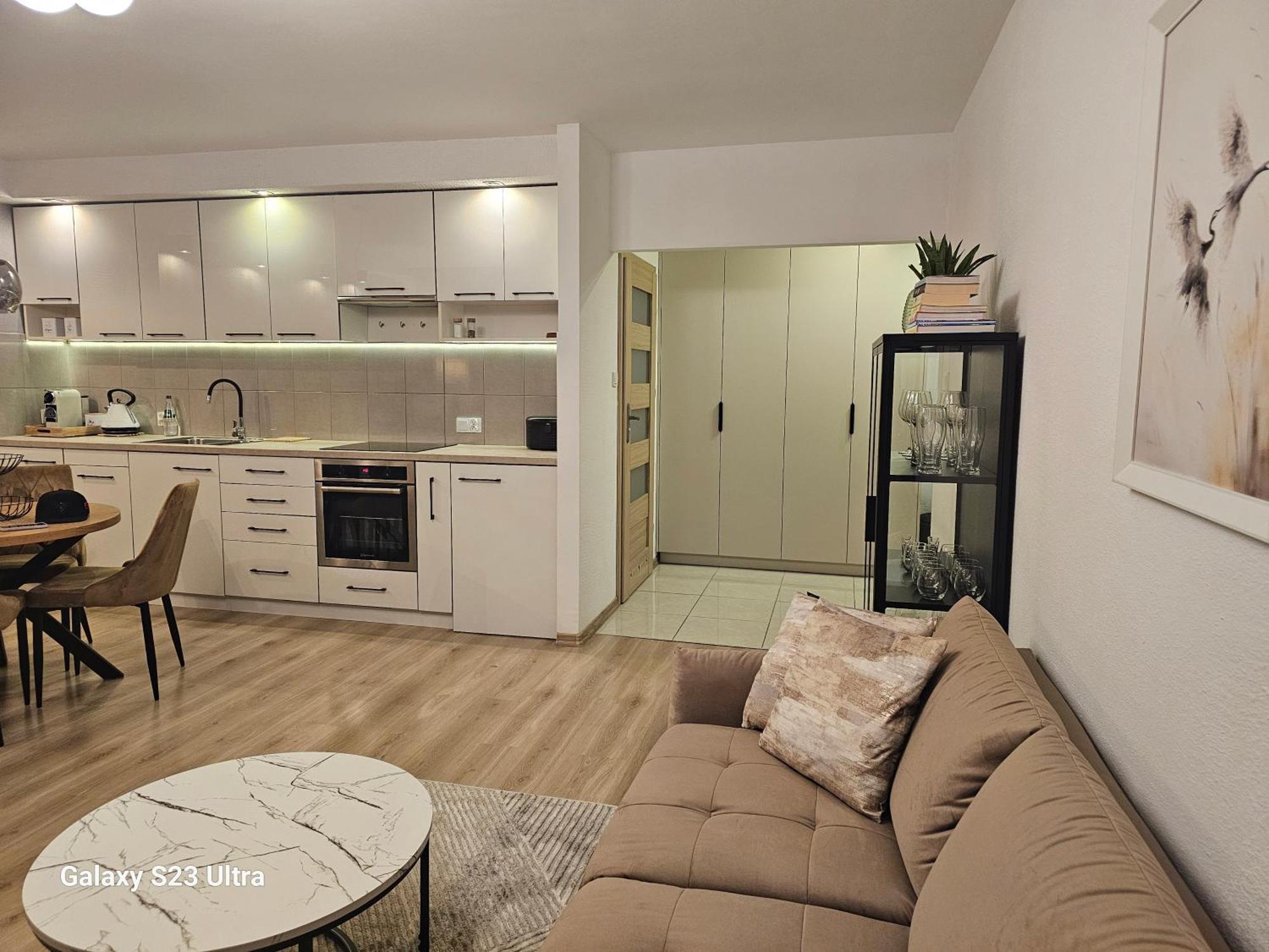 Apartament W Centrum Z Widokiem Na Jeziorko Kętrzyn Exterior foto