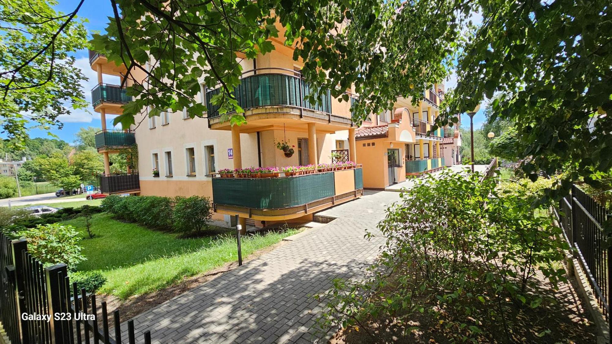 Apartament W Centrum Z Widokiem Na Jeziorko Kętrzyn Exterior foto