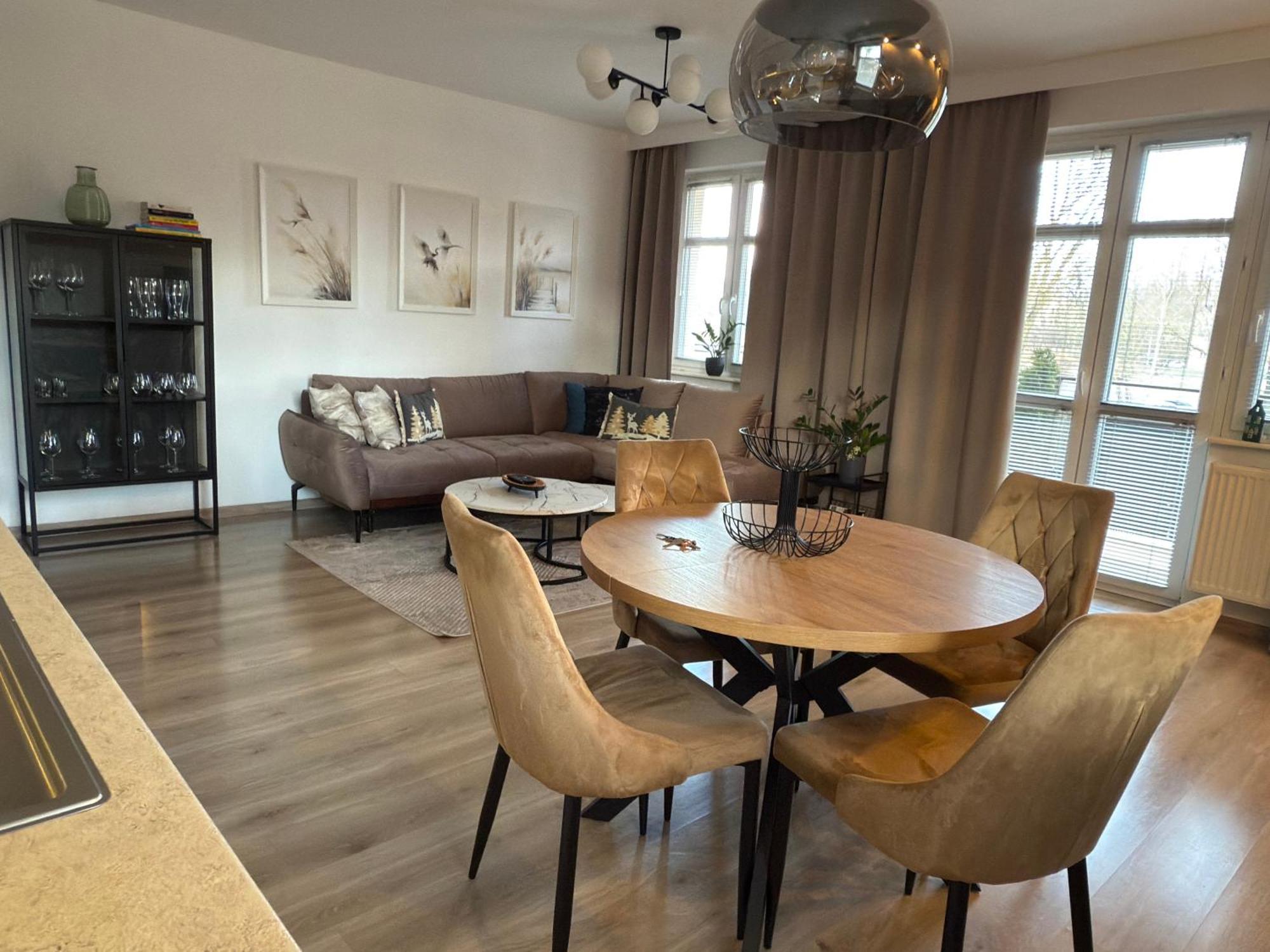 Apartament W Centrum Z Widokiem Na Jeziorko Kętrzyn Exterior foto
